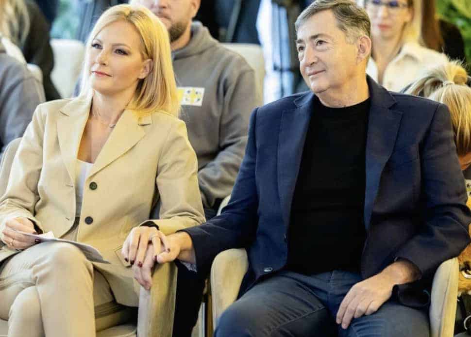 Rejtélyes leállás: eltűnt Mészáros Lőrinc birodalmának központi honlapja a választás után